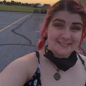 Meet your Posher, Julie